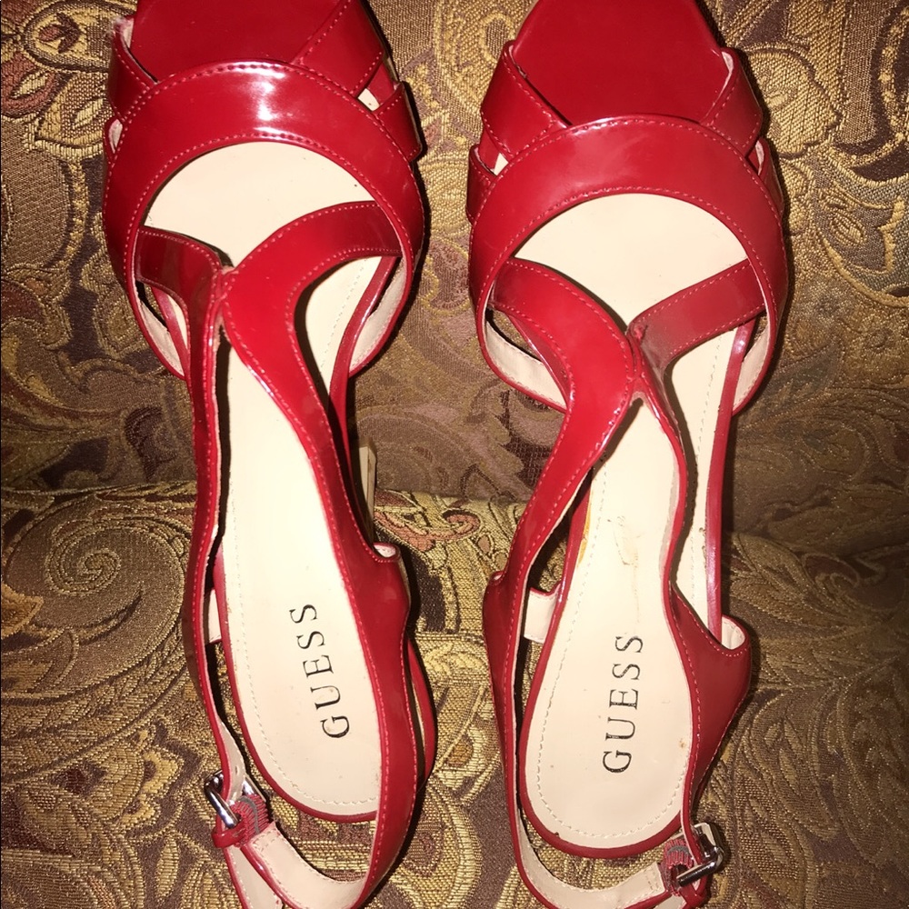 Guess/ NEW/ Red patent leather heels | size 9 - Picture 4 of 7